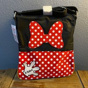 NWT Disney reversible washable messenger bag!